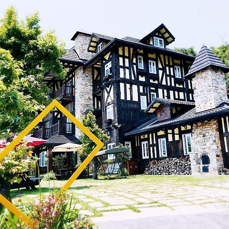 Black Forest Manor Ренай Екстериор снимка