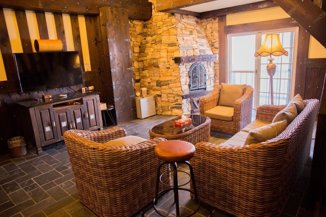 Black Forest Manor Ренай Екстериор снимка